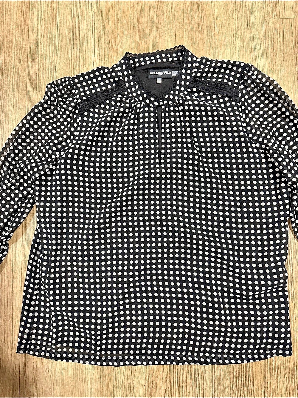 Karl Lagerfeld Paris Front Keyhole Polka Dot Woven Blouse Black & White Large
